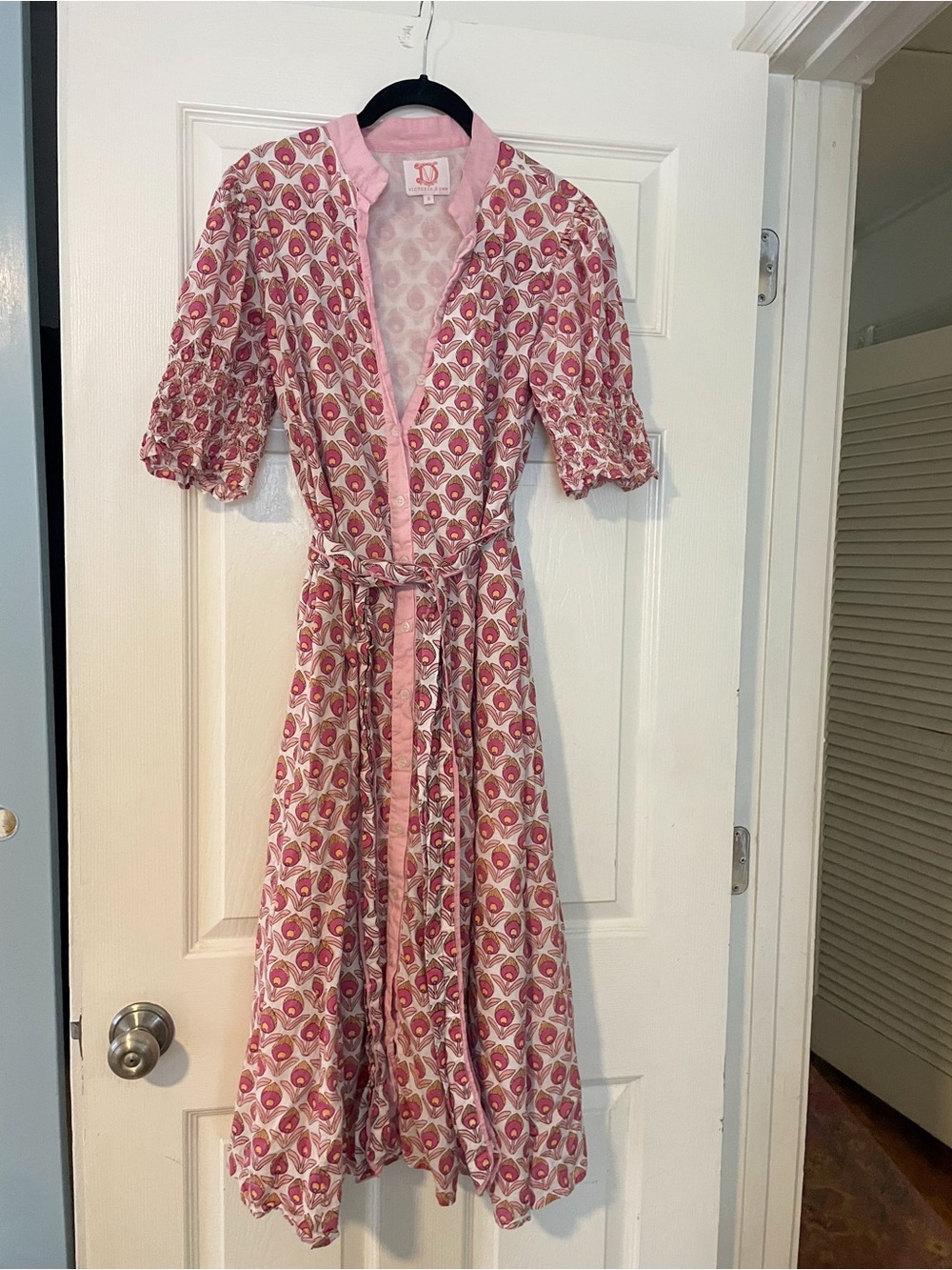 Victoria Dunn Pink Floral Button-Front Midi Dress